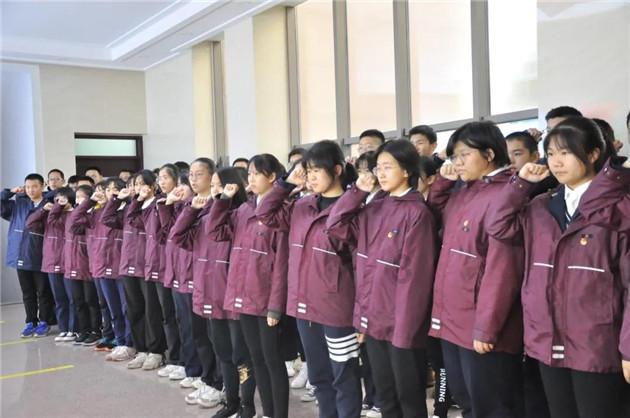 个人名下的车可以过户到自己公司名下吗？